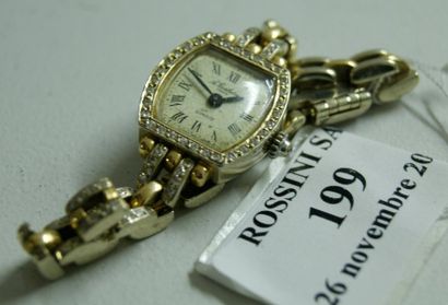 A. BARTHELAY Montre bracelet de dame tonneau en or jaune et or blanc 18K (750/1000e)....