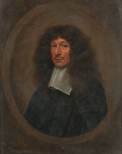 École FRANÇAISE - Vers 1680 Portrait de gentilhomme dans un ovale peint Cuivre, porte...