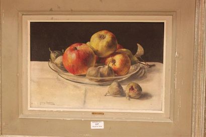 DEVIENNE Solange, XXe siècle Pommes et figues Huile sur toile, signée en bas à gauche,...