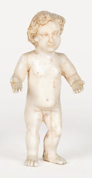 null Petit enfant Jésus en ivoire sculpté. Il est représenté debout, nu, les mains...