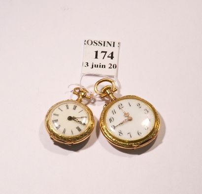 null Lot de deux montres, dame et col, en or jaune 18 K, remontoirs au pendant, fonds...