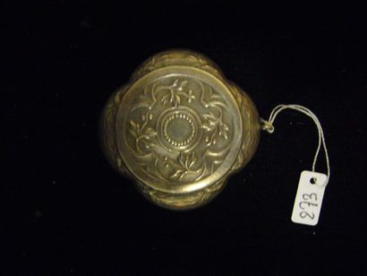 null Poudrier de sac décors de "gui" métal argenté époque art nouveau