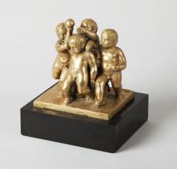 RIVIERE Joseph, 1912-1961 Enfants jouant à la balle, groupe en bronze doré patiné,...