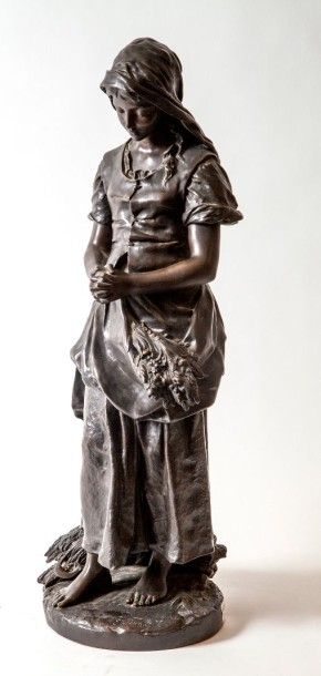 PEYNOT Émile Edmond, 1850-1932 L'angelus, jeune fille en prière bronze à patine médaille...