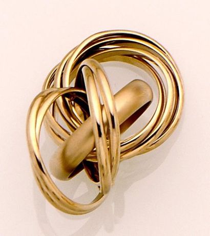 POMELLATO Alliance modèle «1000 cercles», composée de neuf anneaux en or jaune lisse...
