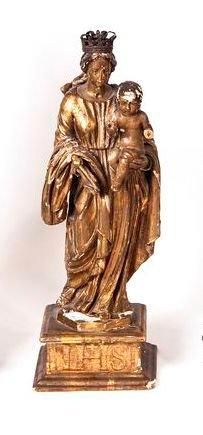 null Vierge à l'Enfant en bois sculpté en ronde-bosse, polychromé et doré. Debout,...