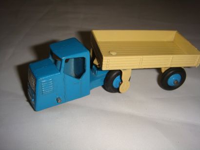 null DINKY TOYS GRANDE BRETAGNE CAMION BLEU BEIGE Etat: N