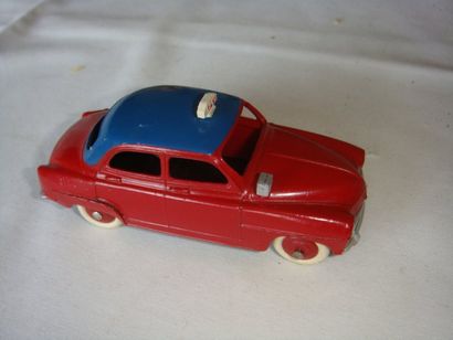 null DINKY TOYS France 24 UT VOITURE SIMCA ARONDE TAXI ROUGE BLEU Etat: TBE