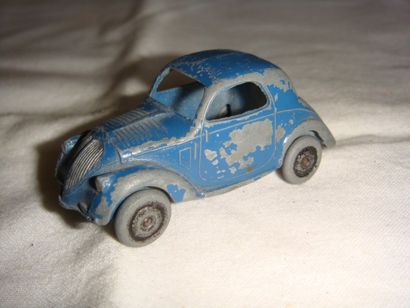 null DINKY TOYS France 34 A VOITURE SIMCA 5 BLEU Etat: ME