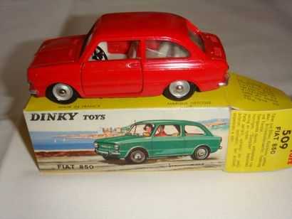 null DINKY TOYS France 509 VOITURE FIAT 850 ROUGE Etat: N+B