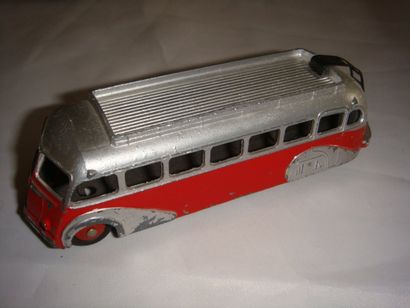 null DINKY TOYS France 29E BUS ISOBLOC GRIS ROUGE Etat: EU