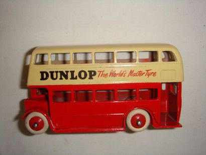 null DINKY TOYS GRANDE BRETAGNE 290 BUS LEYLAND DUNLOP ROUGE BEIGE Etat: N