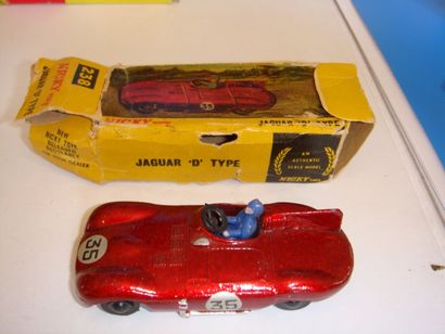 null NICKY TOYS X VOITURE JAGUAR TYPE D ROUGE METAL Etat: N+B