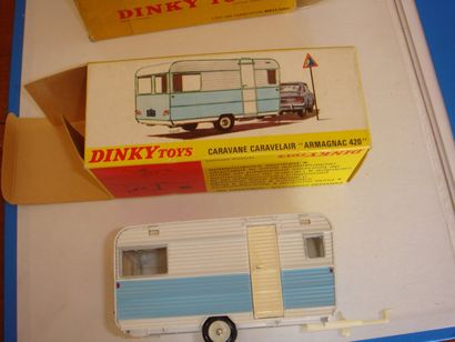 null DINKY TOYS France 564 VOITURE CARAVANE CARAVELAIR ARMAGNAC BLEU BLANC Etat:...