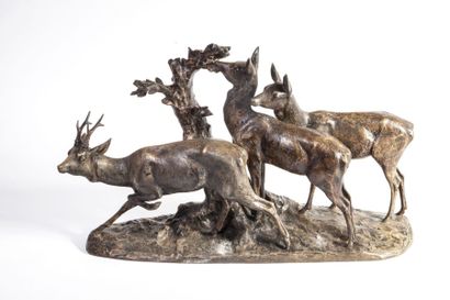 FIOT Maximilien Louis, 1886-1953 Jeune cerf et deux biches groupe en bronze à patine...