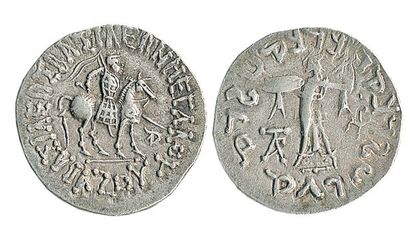 GRANDE GRECE, Indes. Azès I (90 - 40). Tétradrachme de billon au roi cavalier et...