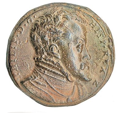 null ESPAGNE. Fonte ancienne de plomb ( ?) uniface, 39 mm, au buste de Philippe II...