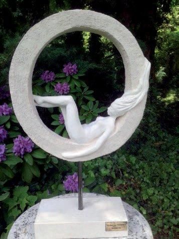 MANECH (née en 1960) Clair de Femmes Sculpture en terre cuite chamottée et lisse,...
