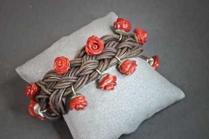 null Bracelets en cuir tressé avec fleurs de corail et attaches en argent 