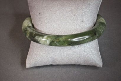 null Bracelet Jade vert épinard Recollé