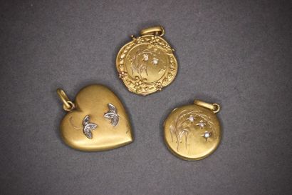 null Lot de 3 pendentifs en or jaune sertis de diamants et perles 5,5 g 