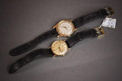 OMEGA Automatic 2 montres bracelet d'homme, l'une à index batons, guichet à droite,...