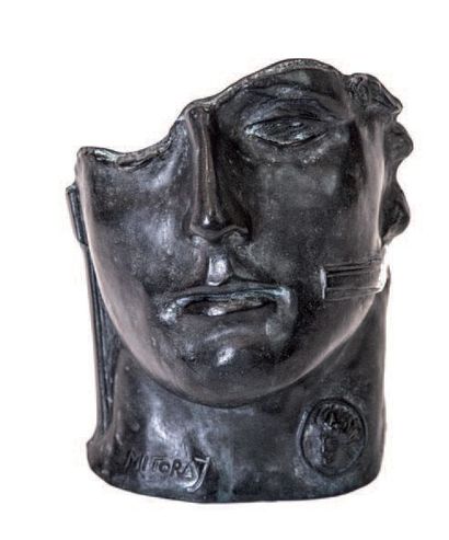 MITORAJ Igor (1944-2014) 
Masque
Bronze à patine antique, n°HC 600/1500, dans sa...