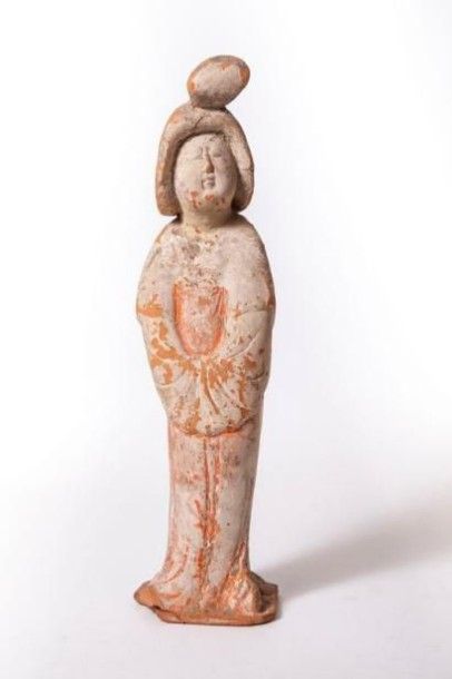 null Mingqi, dame de cour «Yang Grifei» 
Chine, d'après les Tang. 
H. 37cm.