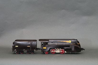 HORNBY «O»: coffret comprenant locomotive électrique 4-I E type vapeur avec son tender,...