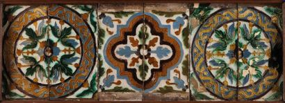 null Carreaux de plafond, Espagne hispano-moresque, Séville
Triana, XVIe siècle
Six...