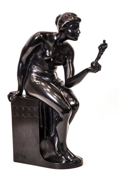 GRATH Anton, 1881-1955 Méditation

Bronze à patine noire (légers frottements et restauration),...
