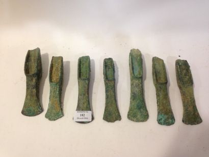 null Ensemble composé de sept haches à talon 

Bronze 

Age du bronze Final, ca.1250-750...