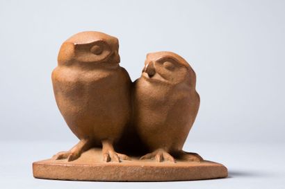 HEBERT-COËFFIN Josette, 1908-1974 
Couple de chouettes
Sculpture en terre cuite chamottée...
