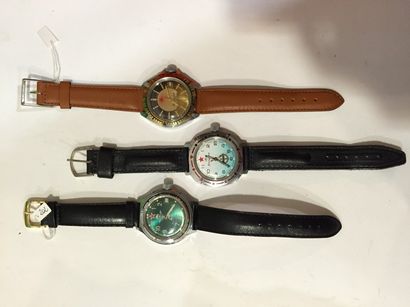 null Lot comprenant trois montres bracelet russes