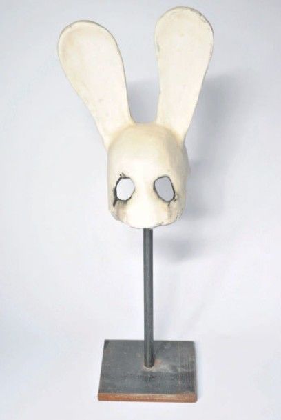 TOUPET Paul (né en 1979) Masque lapin, 2015
Sculpture en papier mâché, résine et...