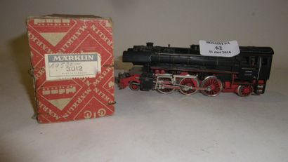 null MARKLIN « HO » : locomotive 131 avec une boite réf. 3012.