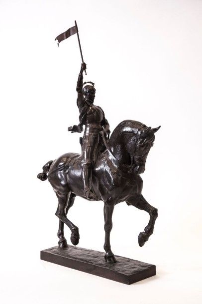 null FRÉMIET Emmanuel, 1824-1910

Jeanne d'Arc à cheval

Bronze à patine brune avec...