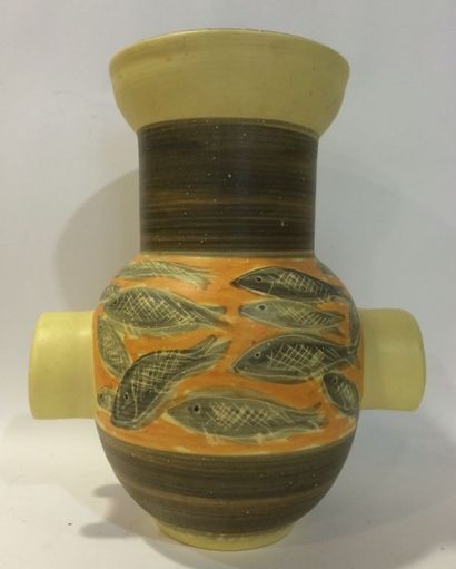 null GUILLOT Dominique (XXe siècle)
Vase jaune et marron à col évasé et deux anses,...