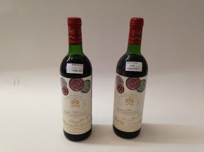 null 2 bouteilles CH. MOUTON-ROTHSCHILD, 1° cru 	Pauillac 1978	 (TLB)