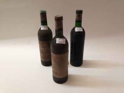 null 3 bouteilles CH. PAPE-CLEMENT, Pessac-Léognan 1962	 (1 SE LB, 2 ets B/V) 