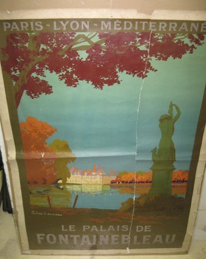Julien LACAZE "Palais de Fontainebleau". Non entoilée. 78 x 107 cm. (Déchirures)...