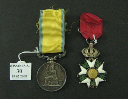 FRANCE. Lot : a)Légion d'Honneur de Chevalier second Empire (Boules faussées). b)Médaille...