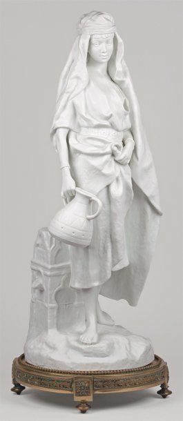 Louis HOTTOT, 1834-1905 Jeune fille mauresque au pot à eau Épreuve en biscuit. Signé...