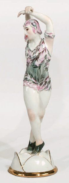 null STATUETTE Nijinski, 1922. Porcelaine peinte au naturel, costume constitué de...