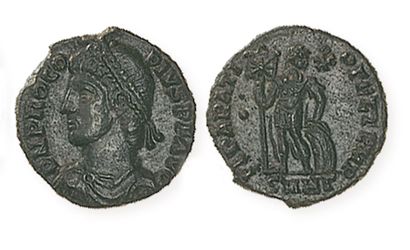  ROCOPE (366). Centenionalis à la tête diadémée de l'empereur à gauche. R /Procope...