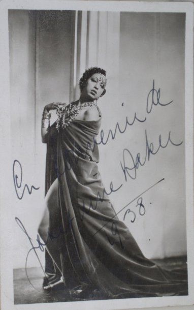 Joséphine Baker photographie de Joséphine Baker 1938 signée par elle 9 x 14 cm