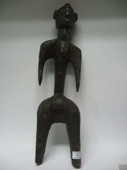 null Statue CHAMBA (Nigeria) Puissante sculpture en bois rouge a patine grasse. Un...