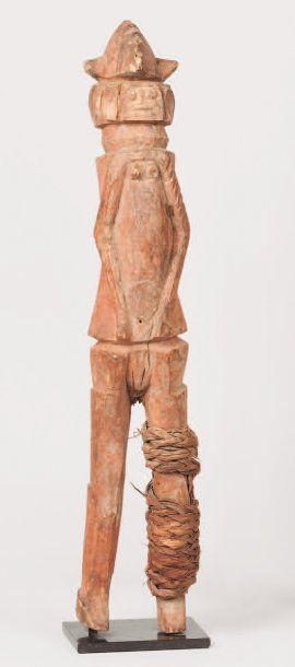 null Statue CHAMBA (Nigeria) Tres belle statuette en bois rouge. Traitement cubiste...