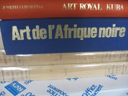 null Art de l'Afrique Noire au pays du fleuve Zaïre, Joseph CORNET, editions ARCADE,...