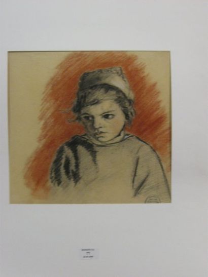 Suzanne CREPIN (1880-1956). Enfant breton au bonnet, dessin aux trois crayons sur...